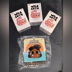 Wild Cutie Sunset Concert Figurine